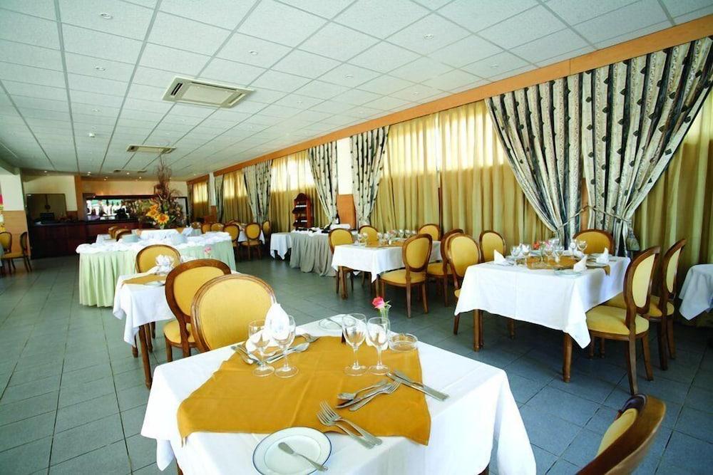 Hotel Girassol Nampula Restaurante foto