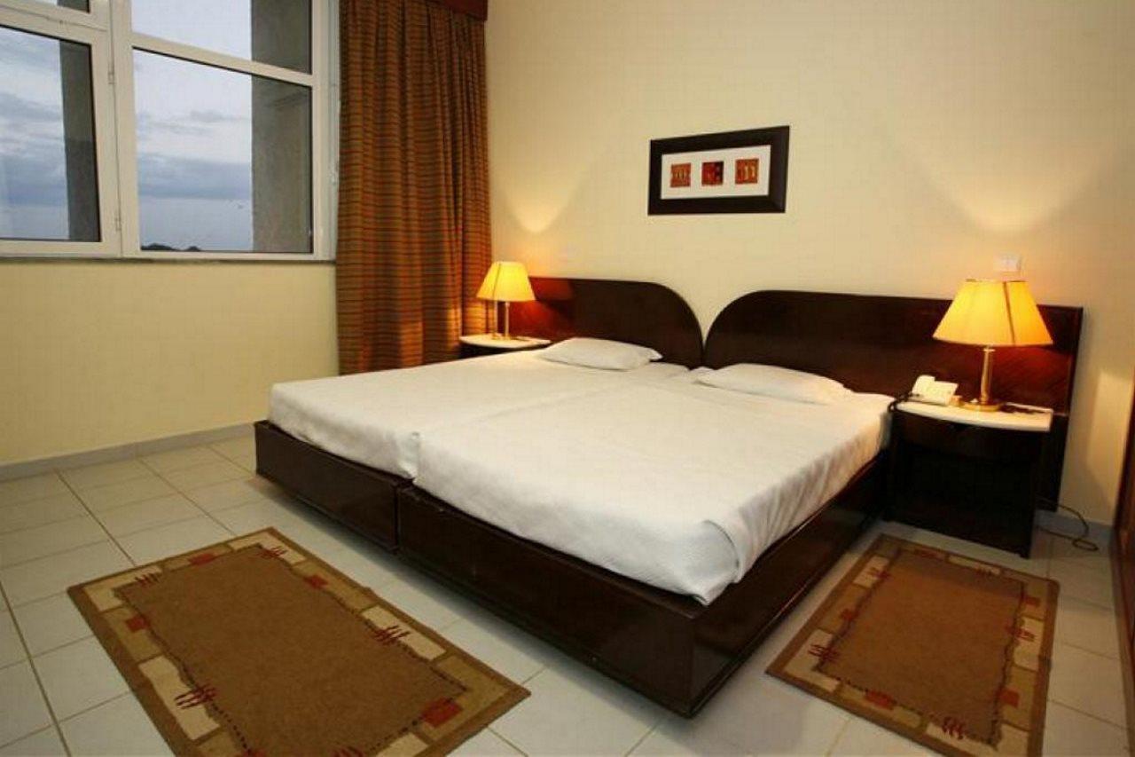 Hotel Girassol Nampula Quarto foto